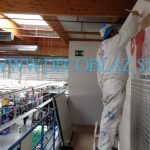 Pintando interior de nave comercial